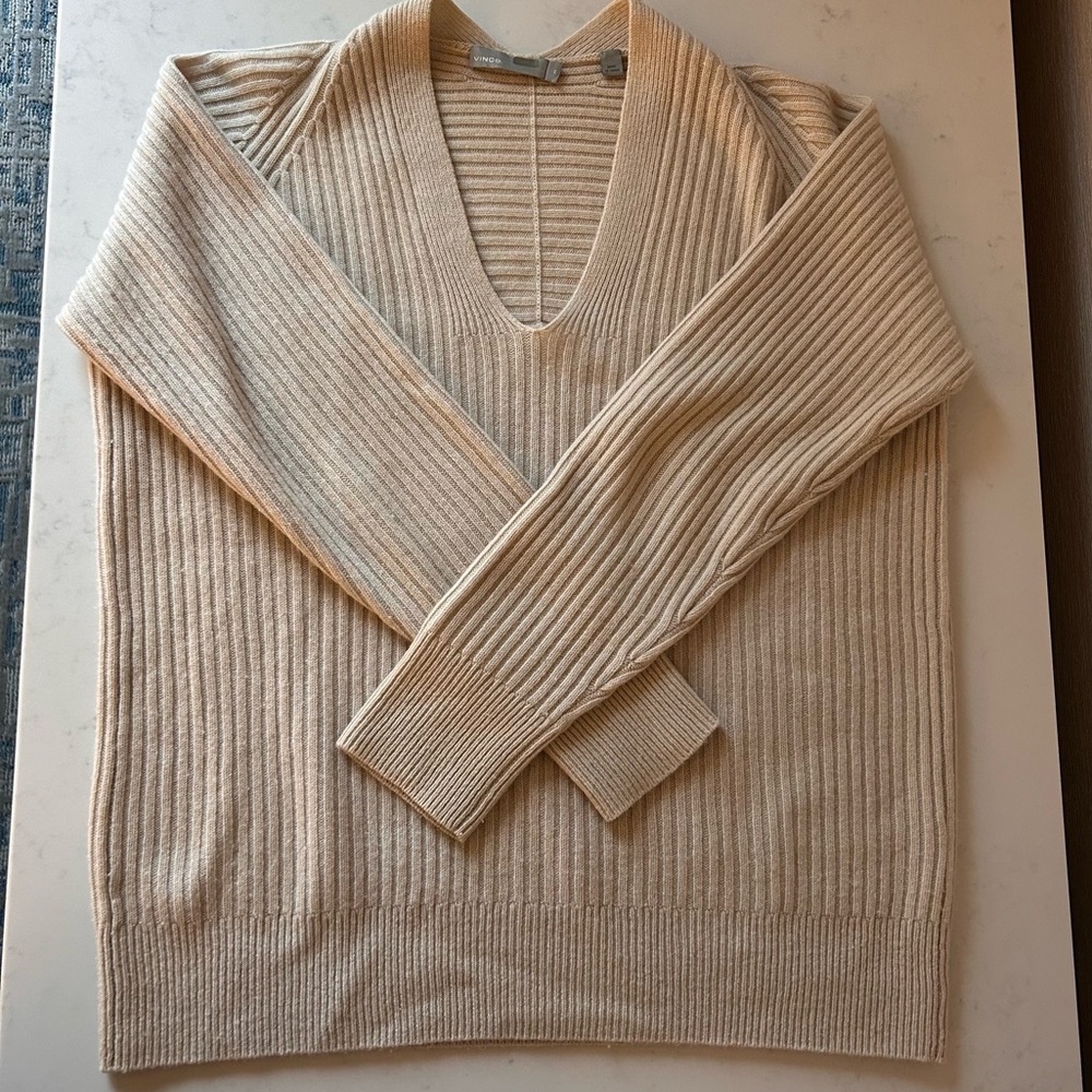 Vince Wool&Cashmere Ribbed V-Neck Sweater